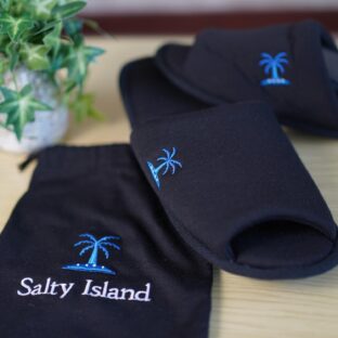 「旅する人の折りたたみスリッパ」ブラック